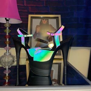 Light reflecting pleasers/ high heels